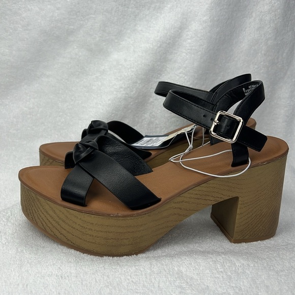 Universal threads, black platform, sandals, chunky heel - Picture 3 of 7